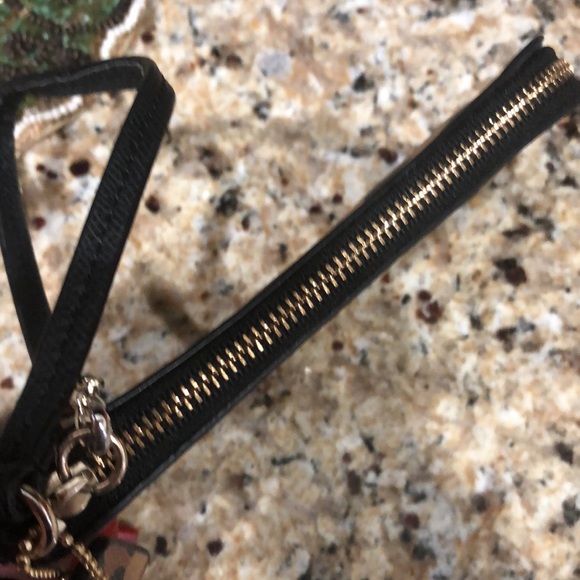 Coach Animal Print Wristlet EUC - Picture 5 of 10